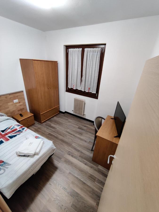 Albergo Baffo Chiuro Exteriör bild