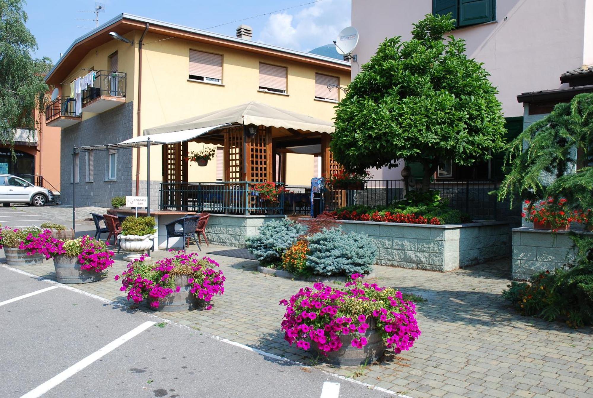 Albergo Baffo Chiuro Exteriör bild