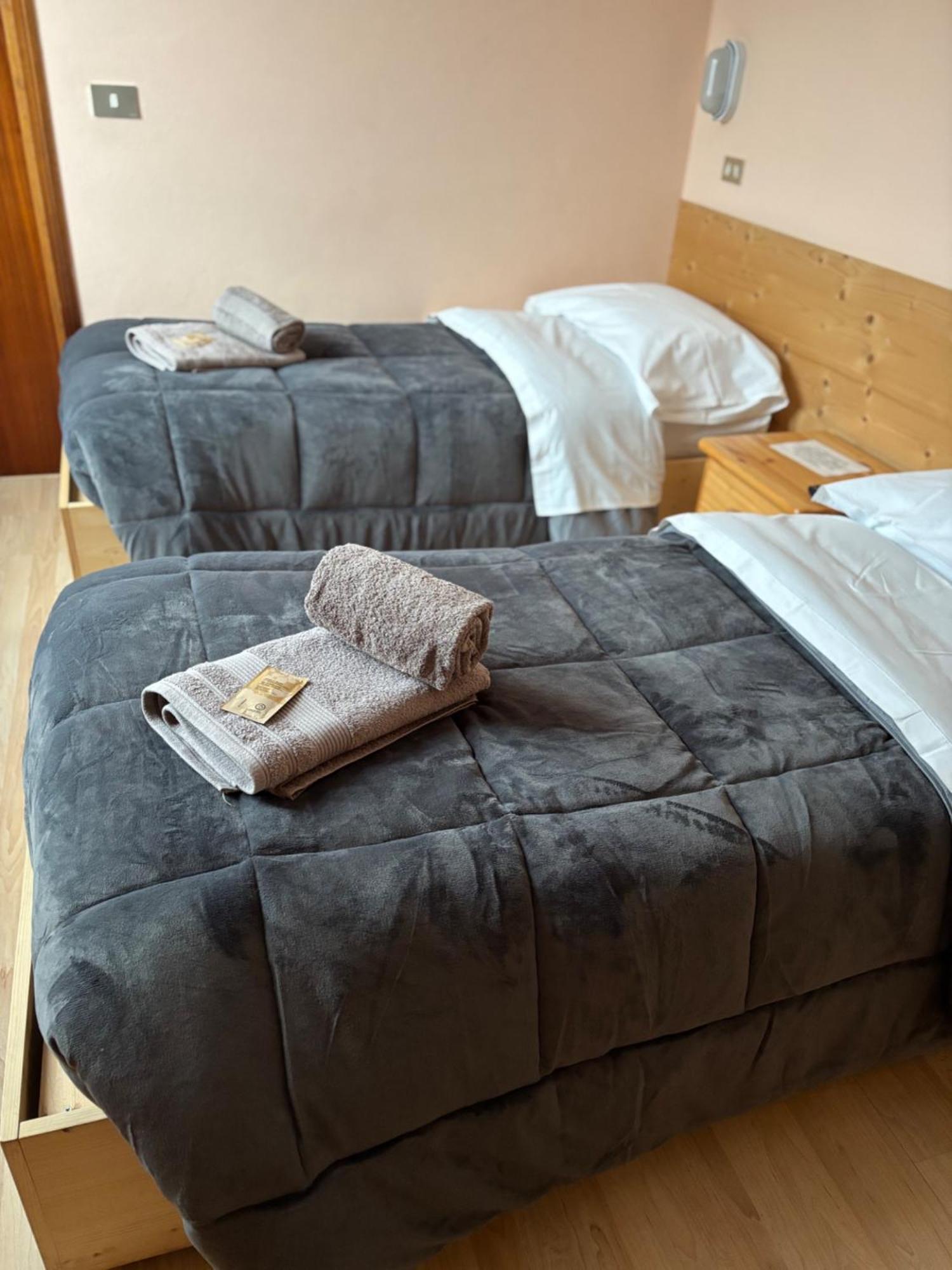 Albergo Baffo Chiuro Exteriör bild